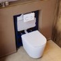 Matt White Wall Hung Rimless Toilet with Soft Close Seat, White Glass Sensor Flush Plate, 820mm Frame & Cistern – Verona