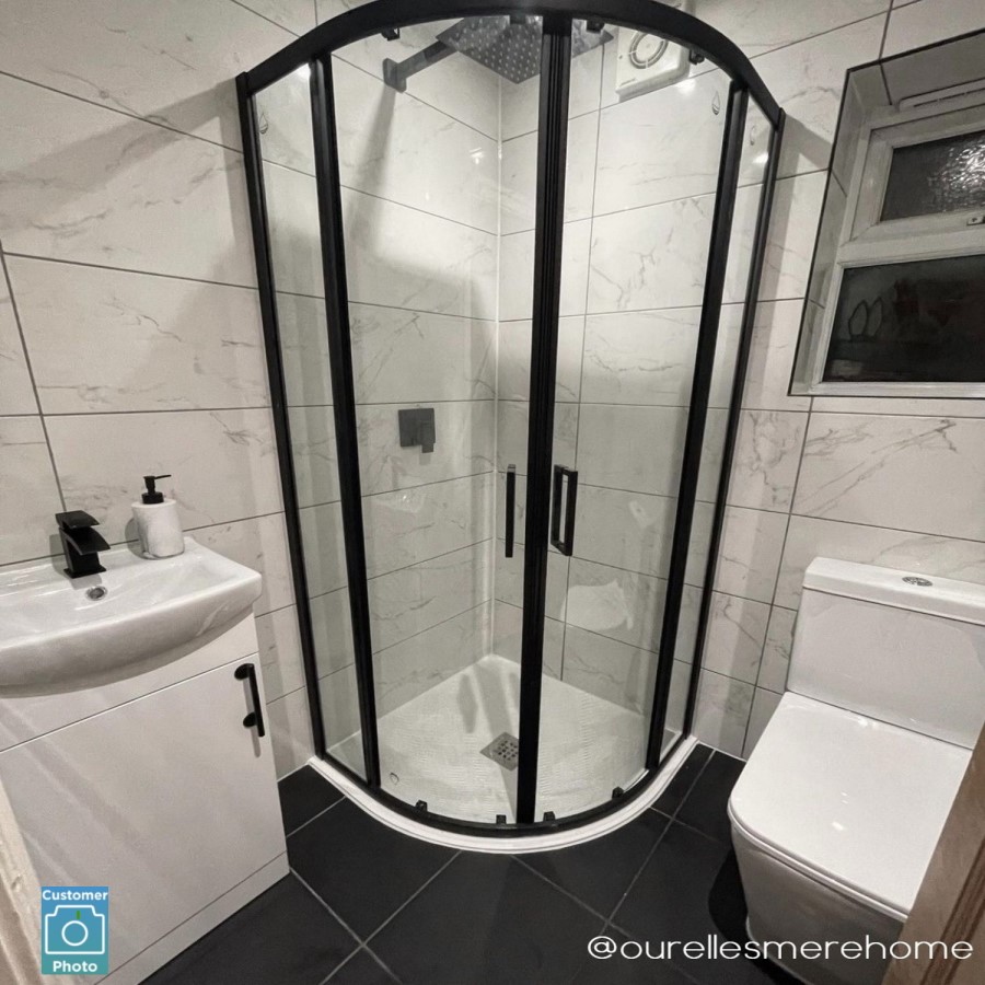 900mm Black 8mm Glass Quadrant Shower Enclosure - Pavo