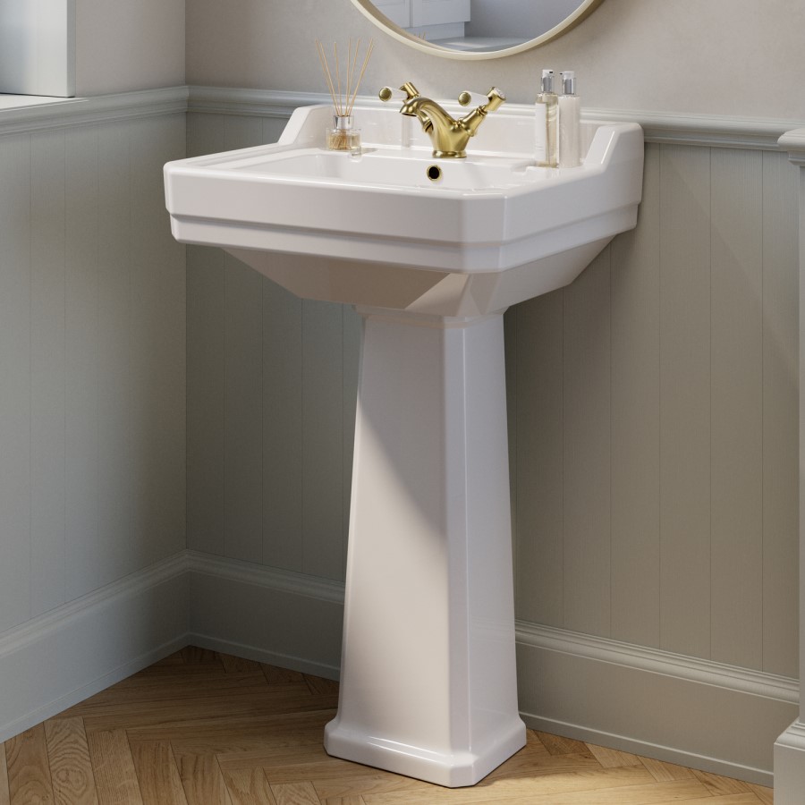 570mm Traditional Full Pedestal Basin with 1 Tap Hole - Ripley