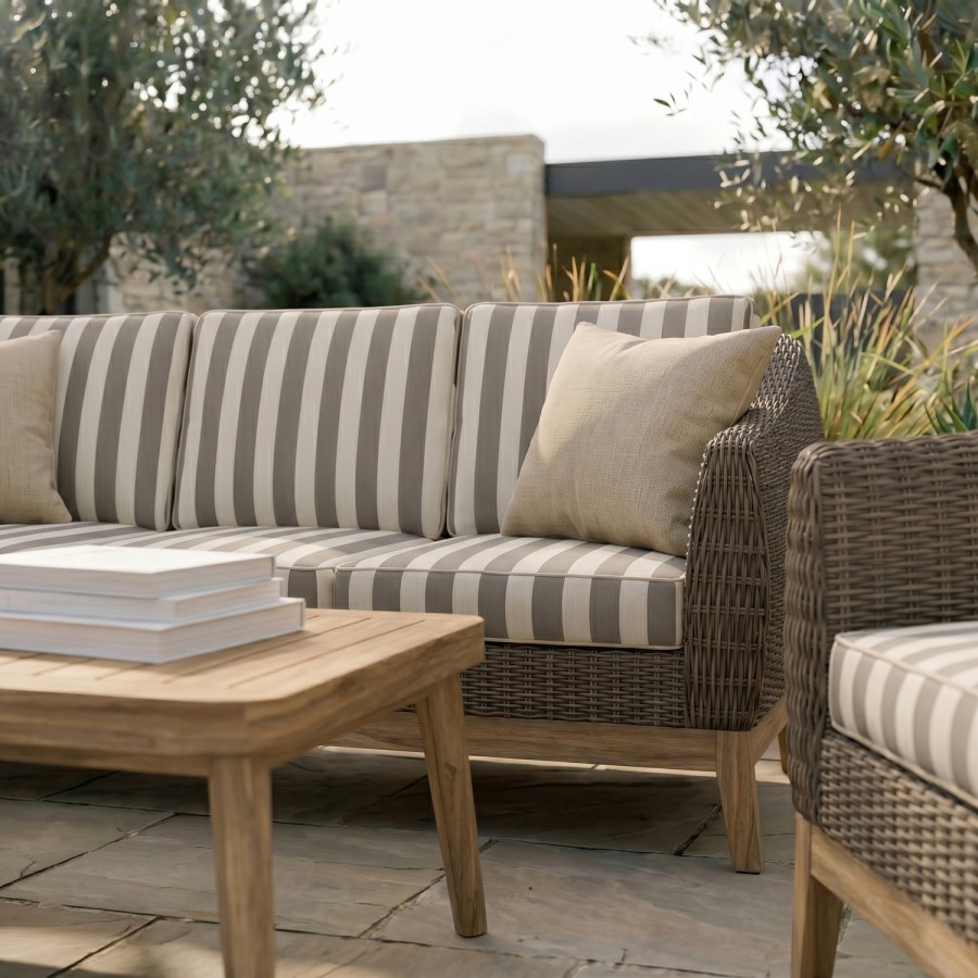 5 Seater Brown Rattan Garden Sofa Set with Striped Cushions & Coffee Table