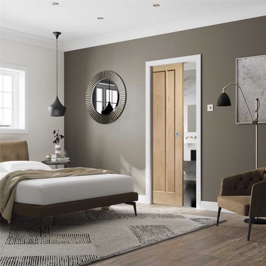 Internal Oak 3-Panel Door - Unfinished - 1981 x 762 x 35mm - Worcester - XL Joinery