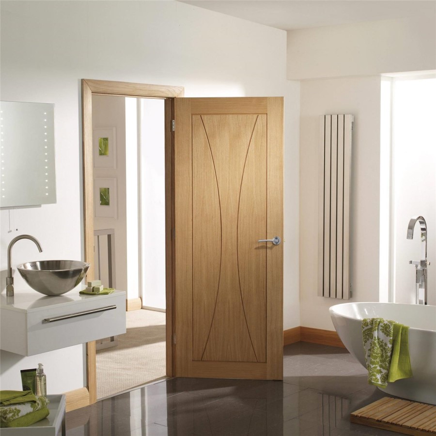 Internal Oak Pre-Finished Verona - Pre-Finished - 1981 x 686 x 35mm - Verona - XL Joinery