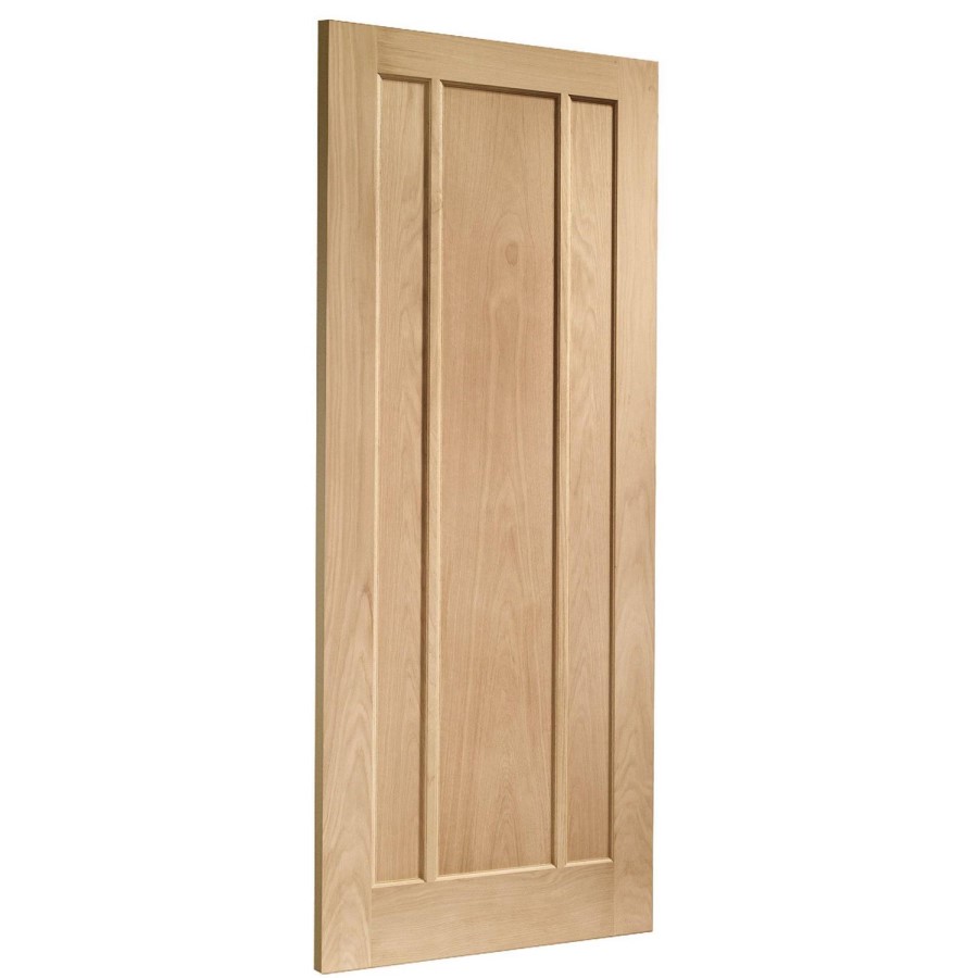 Internal Oak 3-Panel Door - Pre-Finished - 2040 x 926 x 40mm - Worcester - XL Joinery