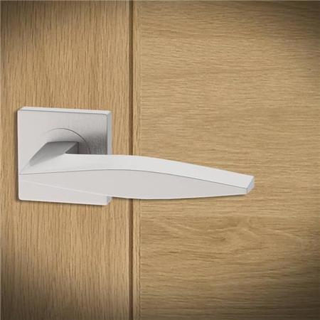 Internal Pearl Nickel Bathroom Lever Door Handle with Lock, Latch and Hinges Pack - 75mm Latch - Vardar - XL Joinery