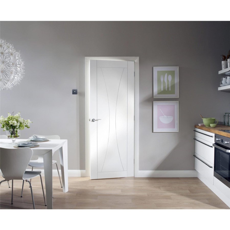 Internal White Primed Verona - White Primed, 1981 x 762 x 35 mm